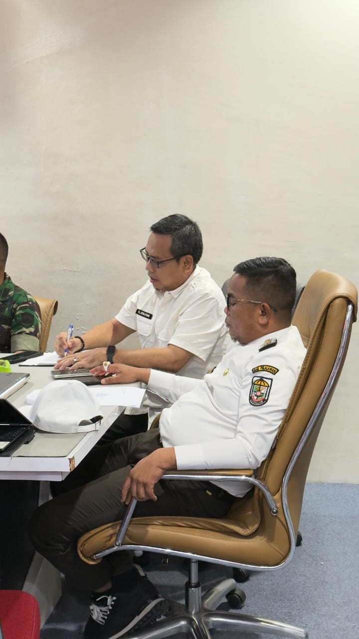 Zoom Meeting Bersama Satgas PKH, Bupati H. Zurki SM Sampaikan anak-anak di TNTN Tetap Bisa Sekolah