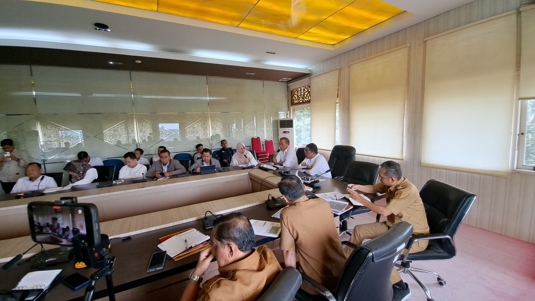 Bupati Zukri Pimpin Rapat Penanganan Banjir Sungai Kampar, Fokus Penataan Sungai Kerinci