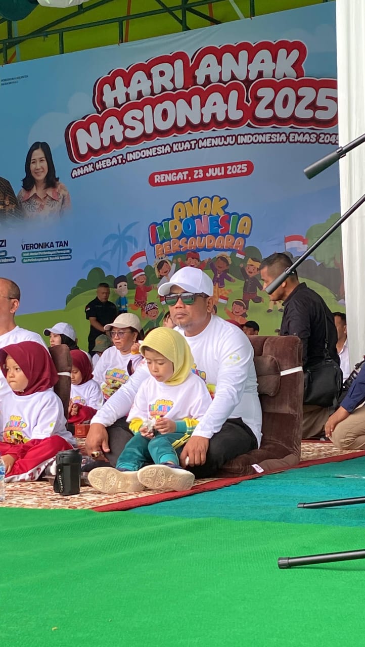 Bupati Pelalawan Mengikuti Puncak Peringatan Hari Anak Nasional 2025 di Rengat