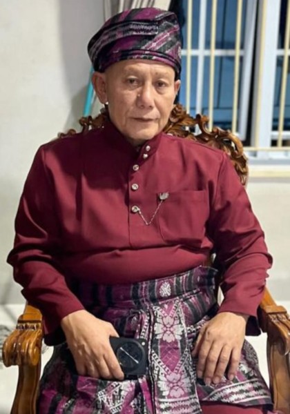 Antara Antrian Zakat dan Kursi Pemilik Usaha