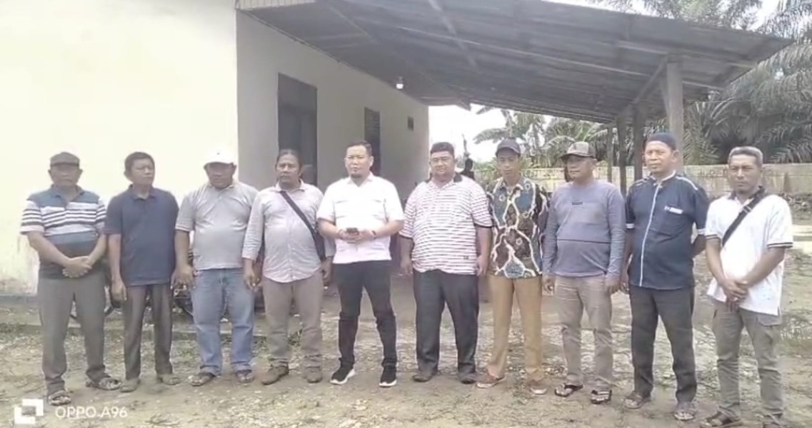 Jaga Kondusivitas Negeri Kades Bersama Tokoh Masyarakat Kesuma Ajak Warga Tidak Ikut Demo