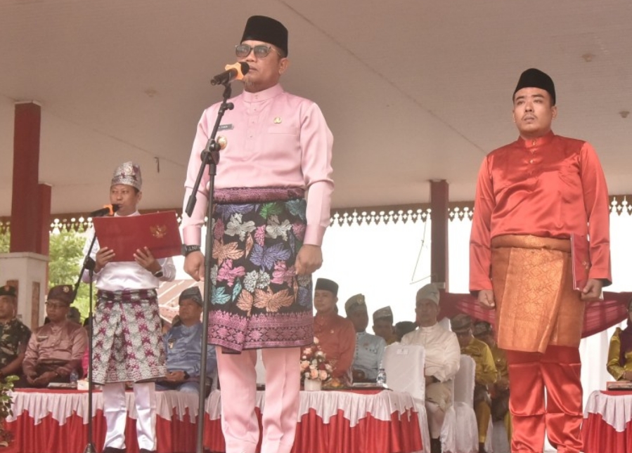 Bupati Pelalawan Jadi Pembina Upacara Hari Jadi Provinsi Riau ke-68