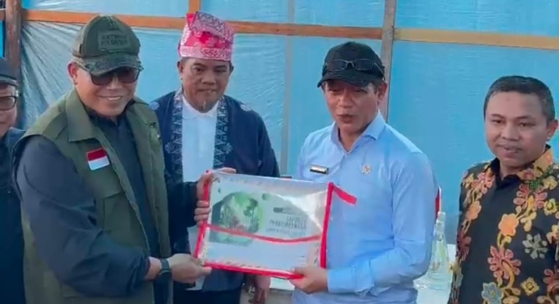 Bupati Pelalawan Bersama Gubri Dampingi Menteri LHK Tinjau Restorasi TNTN